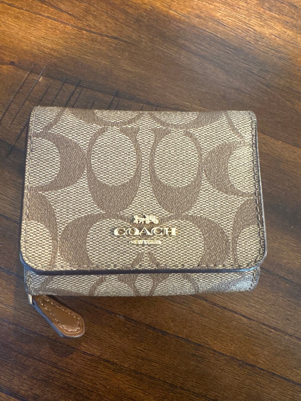 Coach F41302 Signature Canvas Trifold Wallet Khaki Brown Gold Hardware